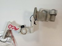 Zawias drzwi przód lewy Vw Touareg II 10- 8K0831401A