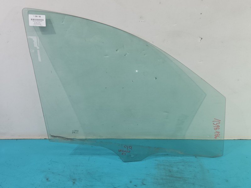 Szyba drzwi przód prawa Vw Caddy IV HB