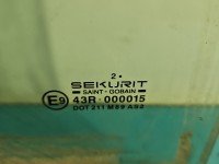 Szyba drzwi przód prawa Peugeot Partner I HB