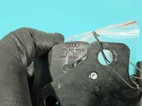 Zamek klapy tył 8P4827505B Audi A4 B7 kombi Producent części: Audi, Europejska, 3 pin kombi