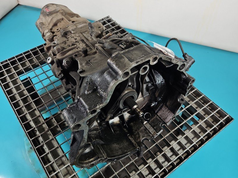 Skrzynia biegów Audi A6 C5 2.5 tdi (AKN)