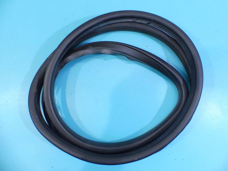 Uszczelka drzwi przód prawa Land rover Discovery Sport 14- L550 FK72-20708-A