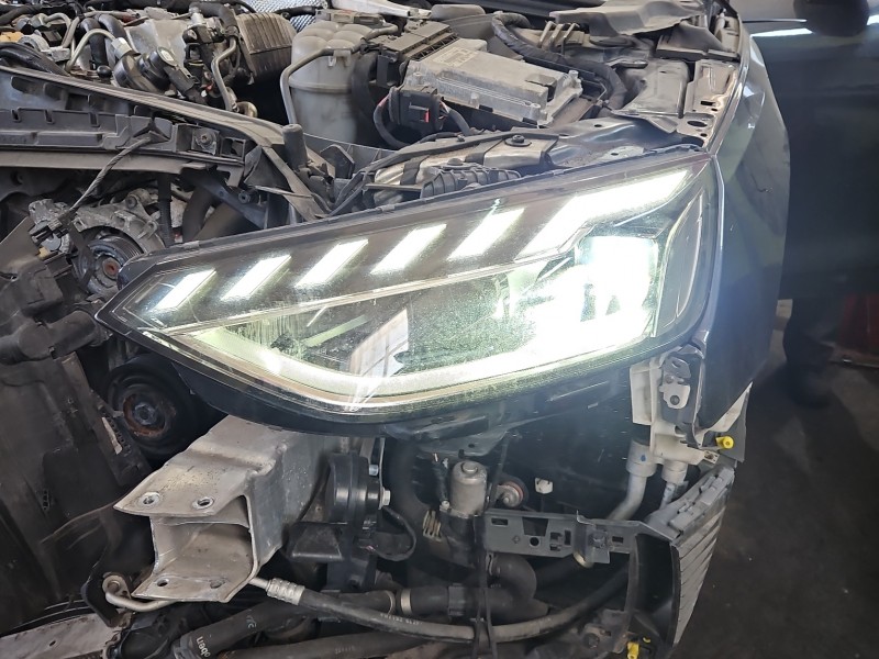 Reflektor lewy lampa przód Audi A4 B9 EUROPA 8W0941033D