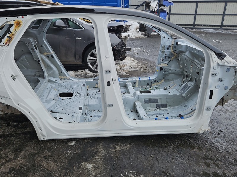 Próg prawy SŁUPEK ŚRODKOWY B Opel Grandland HB 5d biały EWPB