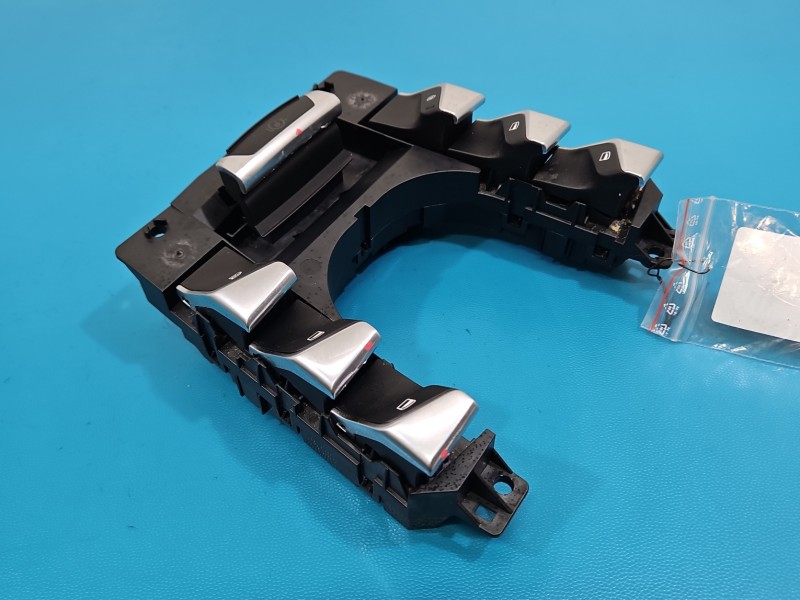Przełącznik szyb Citroen DS5 11-15 Odpryski na chromie EU 96661742ZD