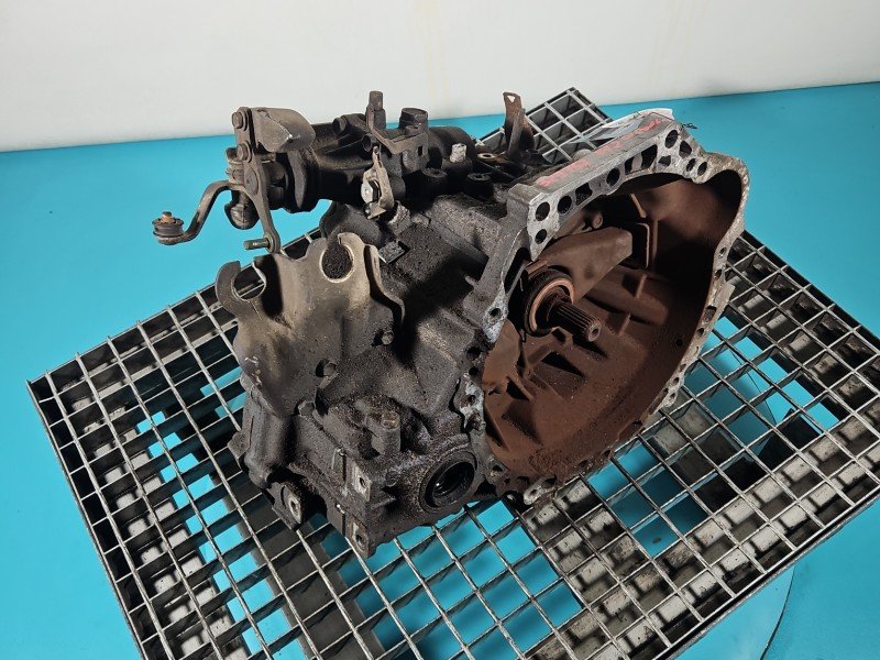 Skrzynia biegów C60 2 Toyota Corolla E12 1.4 vvti