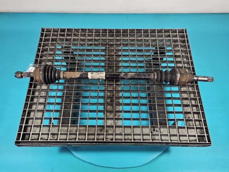 Półoś przód prawa Peugeot 208 I 1.4 hdi manual