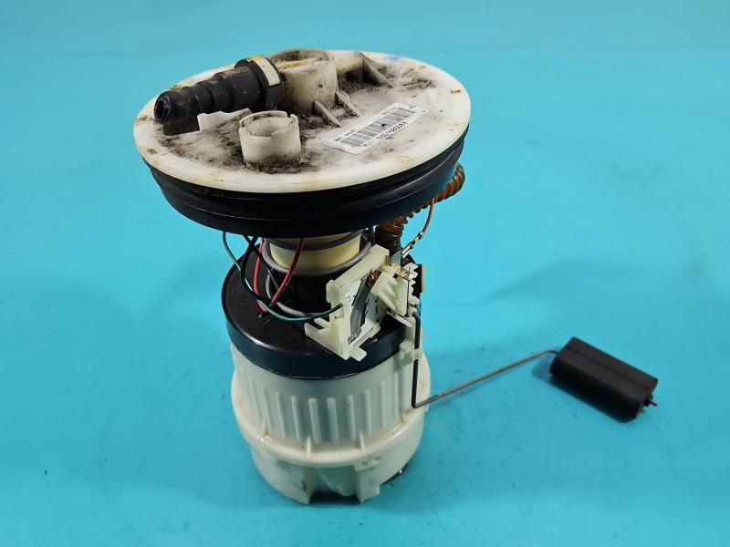 pompka Pompa paliwa Mazda 3 I BK 1.3b 3N619H307 Producent części: Mazda, 4 PIN