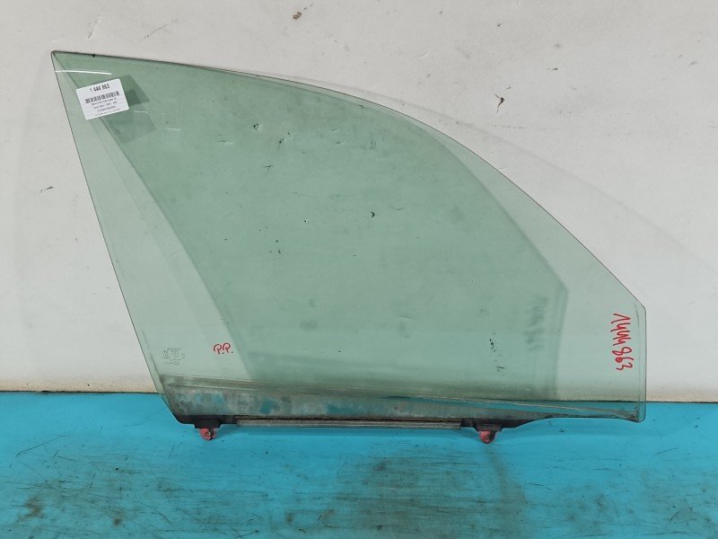 Szyba drzwi przód prawa Toyota Rav4 II 00- HB