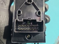 Przełącznik szyb Hyundai I30 II 12-16 93570-A6100, 39Y49H-1000 Hyundai, Wytarty przycisk. EU