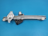 Podnośnik przód prawy SZYBY WINDA CITROEN DS4 15-20 Producent części: DS, Europejska, 6pin. Lekkie pęknięcie mocowania szyby...