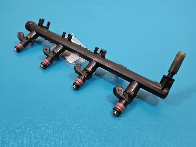 Wtryskiwacz Renault Clio III 8200135504E, H132259 1.6 16V