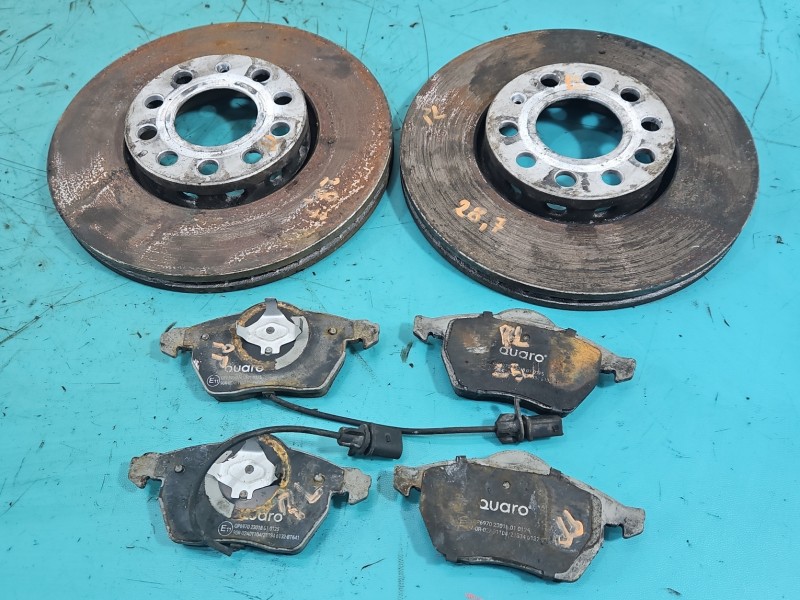 Tarcze hamulcowe przód klocki Audi A4 B6 1.9 tdi Producent części: Audi, 288/25 mm. z klockami