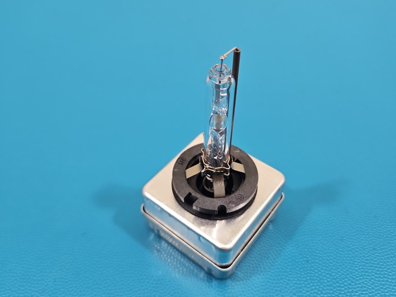 ŻARNIK STARTER ZAPŁONNIK CEWKA XENON 66140CLCbmw F30