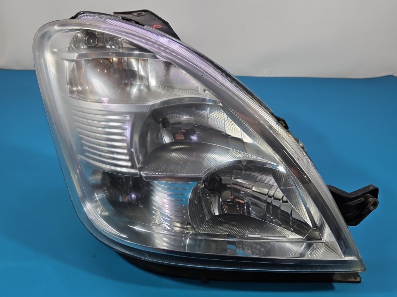 Reflektor prawy lampa przód Iveco Daily IV 06-14 EUROPA