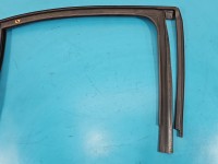 Listwa drzwi tył lewa Mercedes W213 sedan