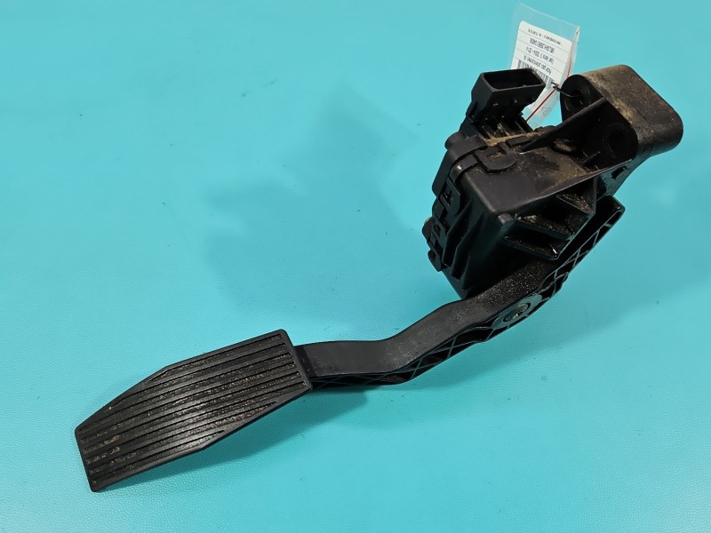 Pedał gazu potencjometr Opel Astra III H 9157998, 6PV008112-00 1.8 16V