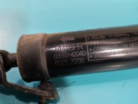 Siłownik klapy prawy teleskop Toyota Rav4 IV 68910-42040