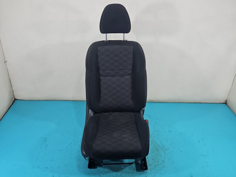 Fotel prawy przód pasażera Nissan Qashqai II J11 13-21 5d EUROPA