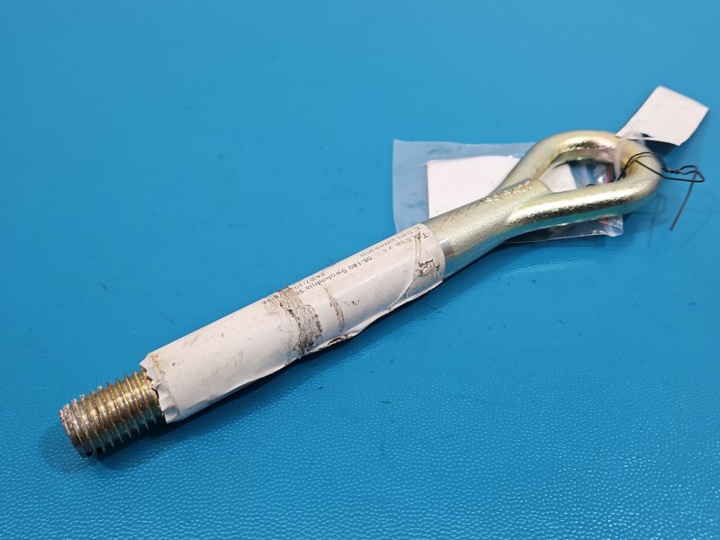 Ucho holownicze hak Seat Ibiza IV 6J