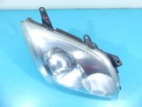 Reflektor prawy lampa przód Toyota Avensis II T25 EUROPA