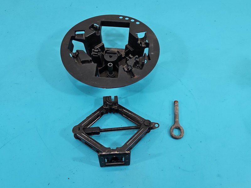 lewarek Podnośnik samochodowy trapezowy Fiat Punto II