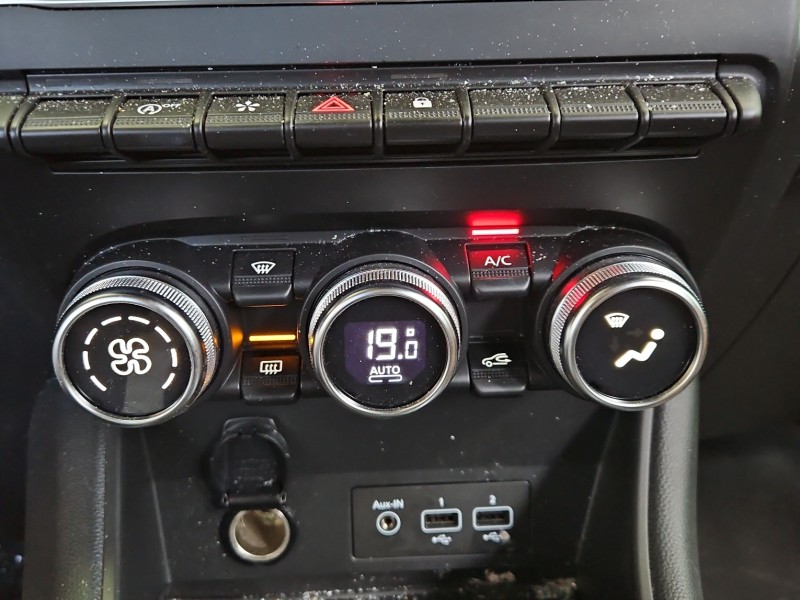 Konsola panel nawiewu Renault Captur II 275100936R