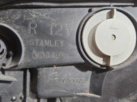 Reflektor prawy lampa przód Toyota Rav4 IV EUROPA