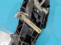 Klamka przód lewa zewnętrzna Peugeot 5008 II 17-24 9802977380 EVL
