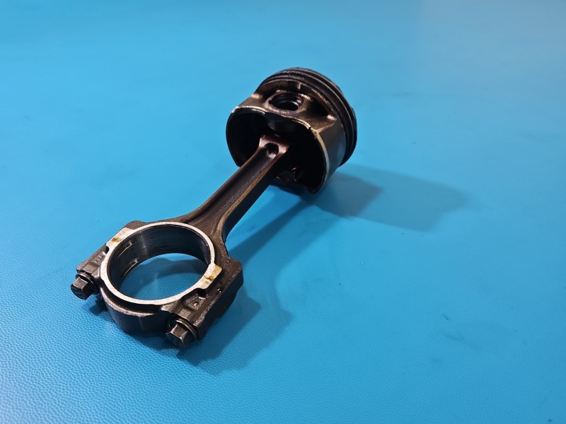 Tłok Opel Astra V K 1.4 T (B14XFL) 125KM