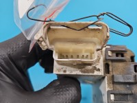 Zamek tył prawy 40847149, 9681336380 Fiat Scudo II 06- drzwi skrzydłowe. 6pin