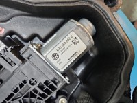 Podnośnik przód prawy SZYBY WINDA 6R0959802B Seat Ibiza IV 6J Producent części: Seat, 14pin / 5-drzwi 5d HB