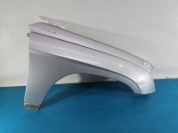 Błotnik przód prawy Chrysler Pacifica srebrny