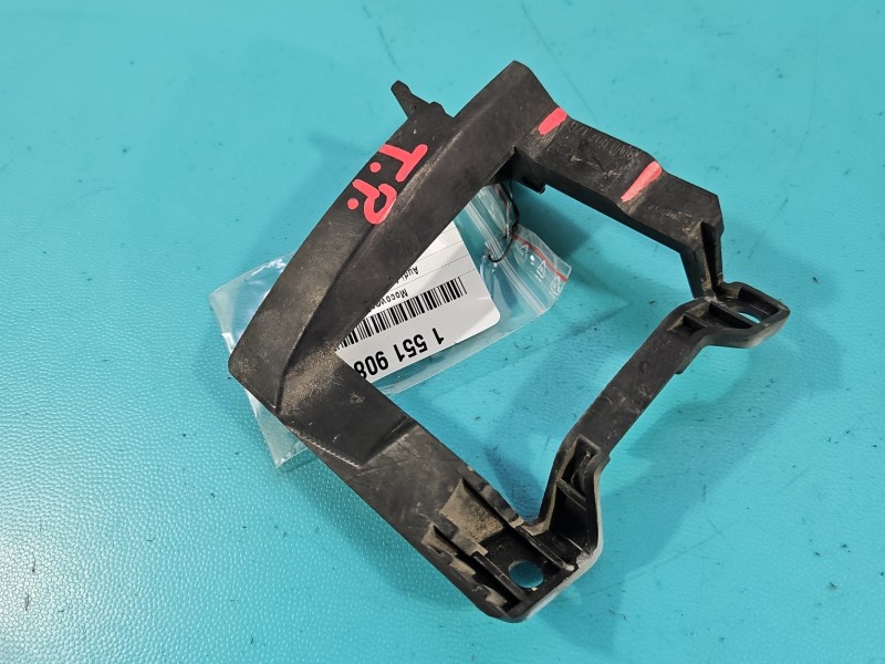 Mocowanie uchwyt Audi A4 B9