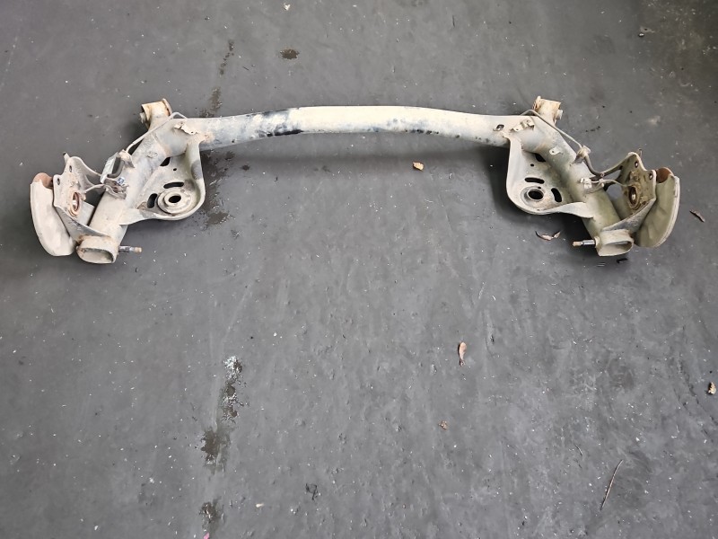 Tylna belka oś tył Suzuki Sx4 S-Cross 13-21 1.4 T