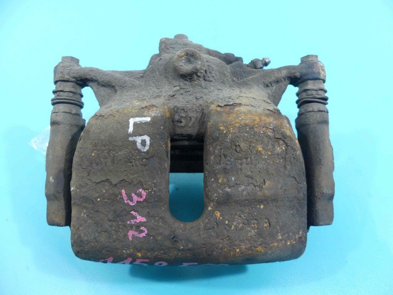 Zacisk przód lewy Vw Passat B8 2.0 tdi