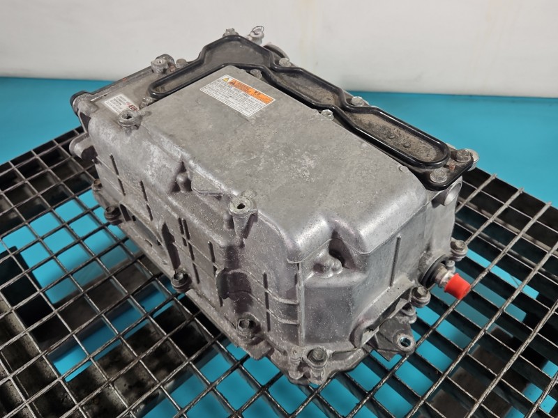 Przetwornica prądu Toyota Auris II napięcia inwerter G9200-47190