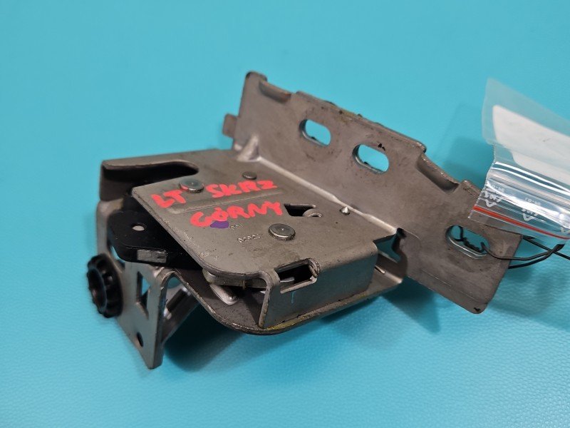 Zamek tył lewy Ford Transit Connect II MK2 12-22 Producent części: FORD, drzwi skrzydłowe górny , DT11-V43286-AD