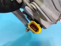 Zawias maski prawy Vw Tiguan II 16- LC9A