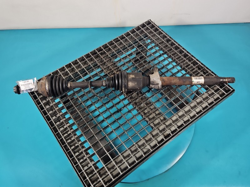 Półoś przód prawa Dodge Journey 2.0 CRD automat