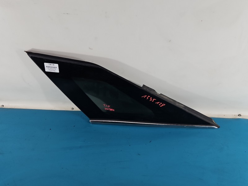 Szyba karoseryjna tył lewa Peugeot 3008 II HB