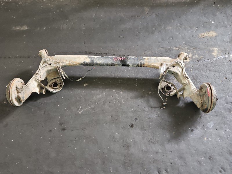 Tylna belka oś tył Honda Jazz II 1.3 wiel