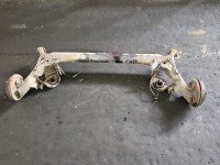 Tylna belka oś tył Honda Jazz II 1.3 wiel