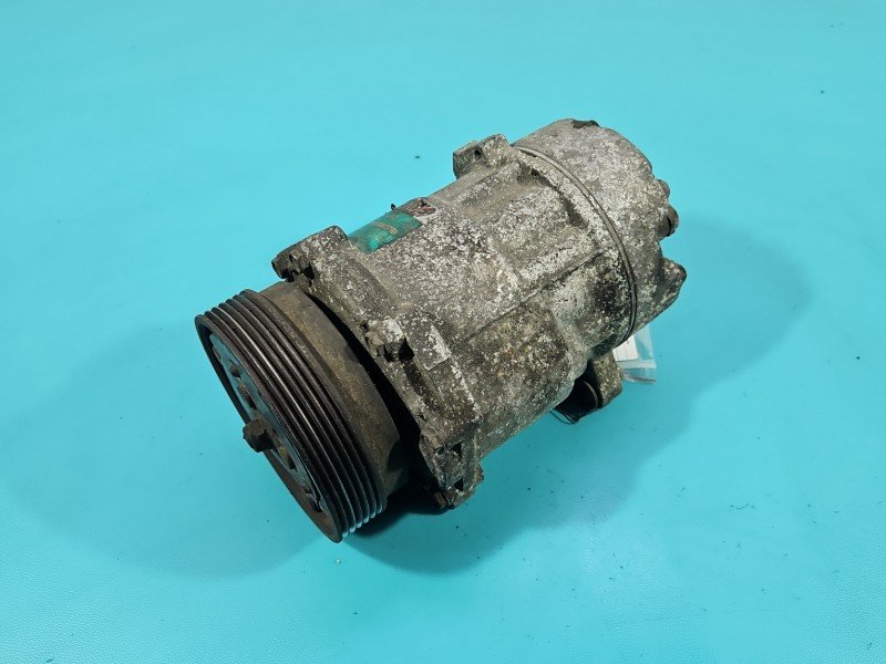 Sprężarka klimatyzacji kompresor Vw Passat B4 1H0820803D Sprężarka klimatyzacji kompresor Vw Passat B4 1H0820803D