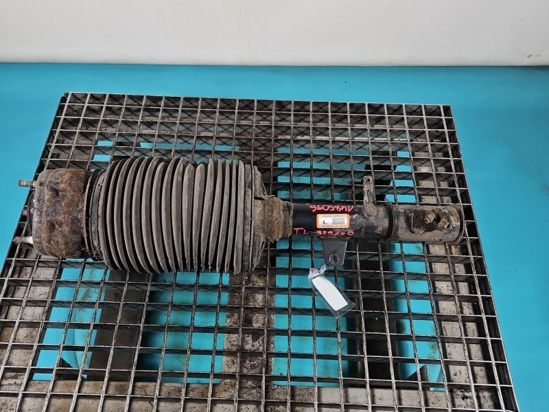 Amortyzator tył lewy LEXUS RX II 03-08 HB tylny Amortyzator tył lewy LEXUS RX II 03-08 HB tylny