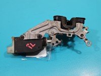 Zamek przód lewy 605328, 90493702 Opel Omega B EUROPA Producent części: OPEL, 6pin