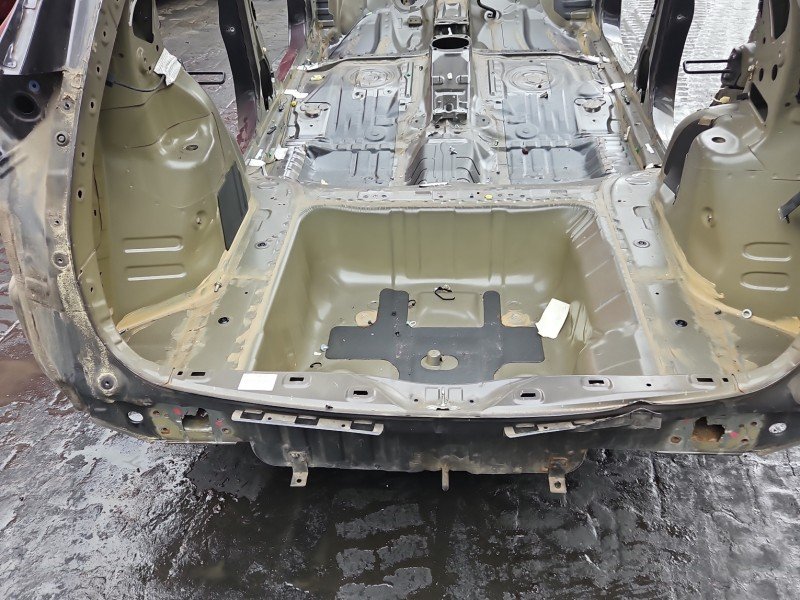 Pas tylny podłoga bagażnika Honda HR-V II 13-18 wanna HB ćwiartka