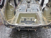 Pas tylny podłoga bagażnika Honda HR-V II 13-18 wanna HB ćwiartka