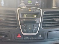 Konsola panel nawiewu Renault Laguna III 275100002R