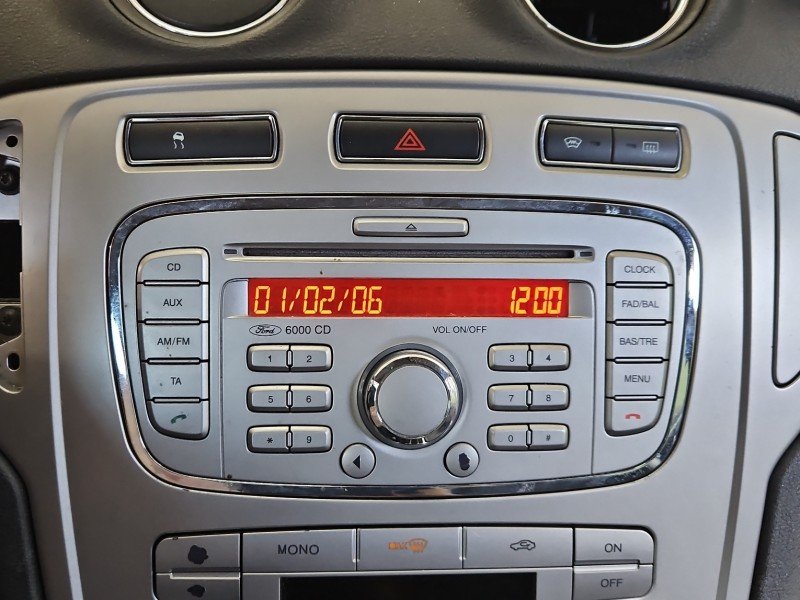 Radio fabryczne Ford Mondeo Mk4 radioodtwarzacz